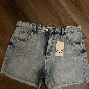 Zara Women's Blue Denim Shorts